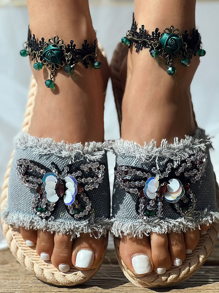 Graceful Orthopedic Sandals for Modern Look