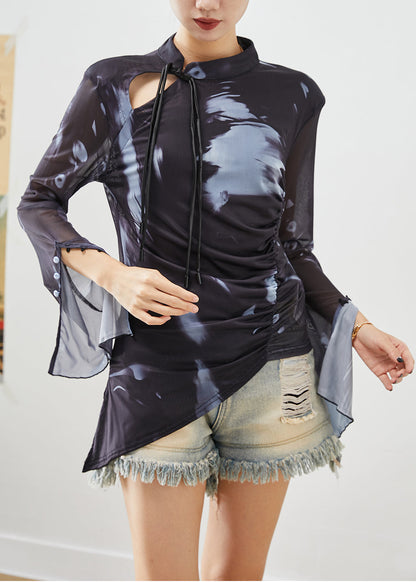 Effortlessly Elegant Blouse with a Timeless Design