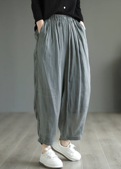 Effortlessly Elegant Pants with a Timeless Design
