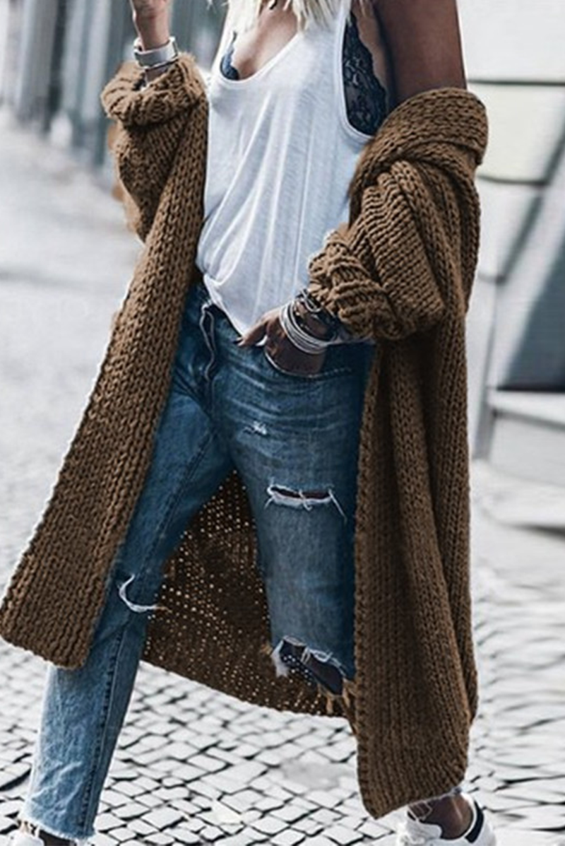 Classic Vintage Cardigan with a Flattering Fit
