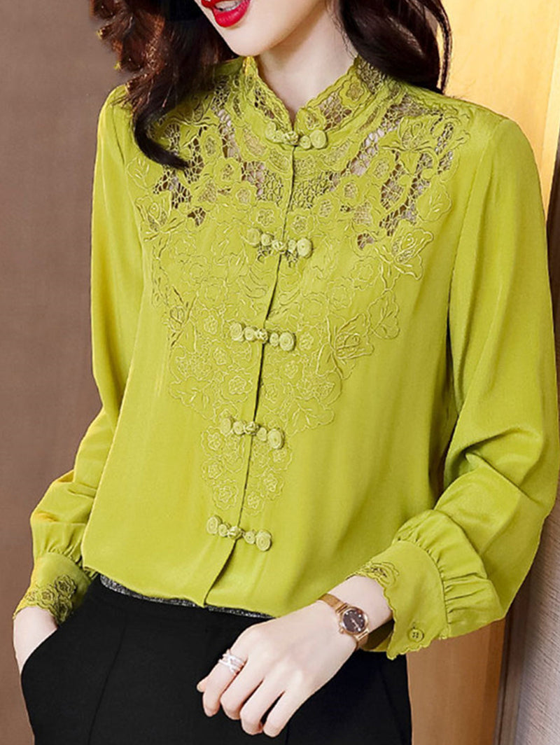 Classic Vintage Top with a Flattering Fit