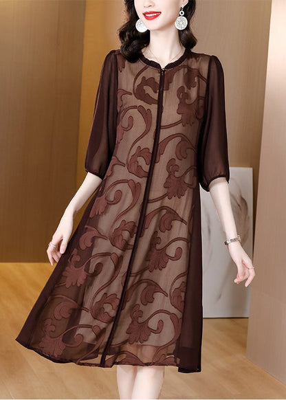 Beautifully Finished Dress in a Timeless Design