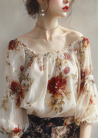 Well Tailored Top with a Graceful Silhouette