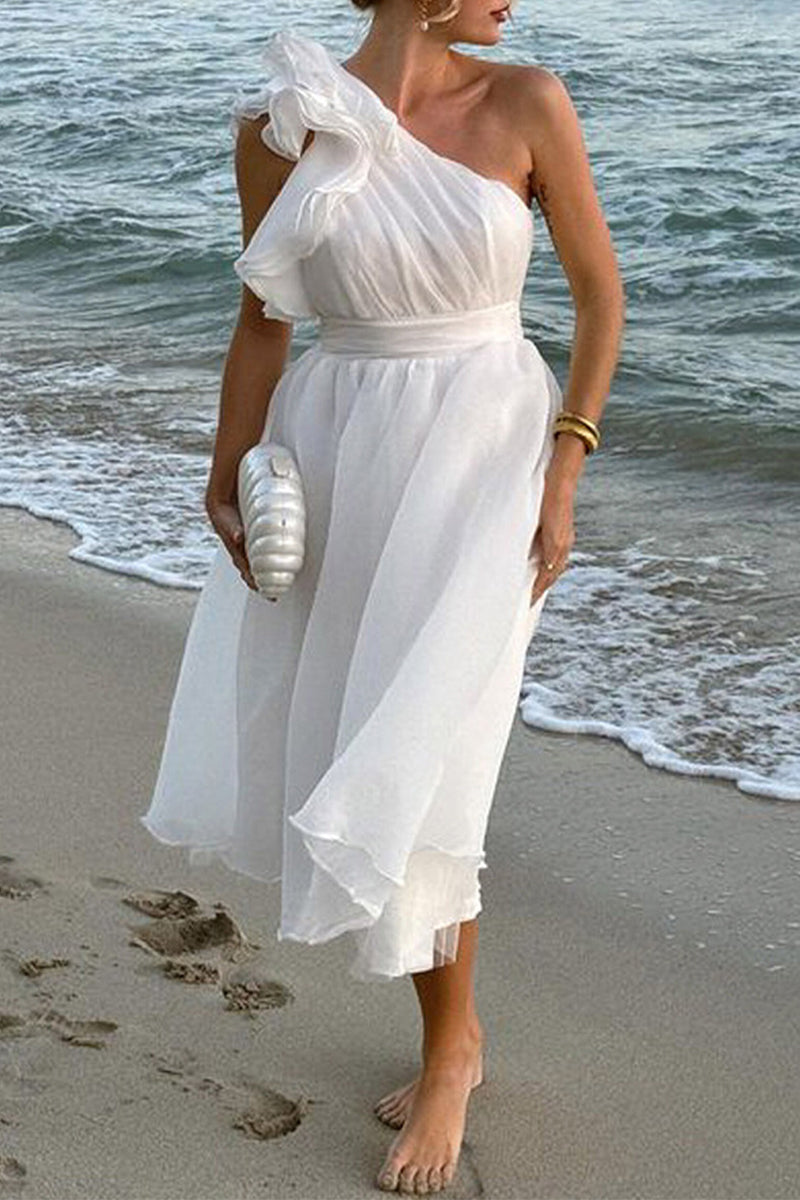 Beautifully Crafted Dress in a Classic Style