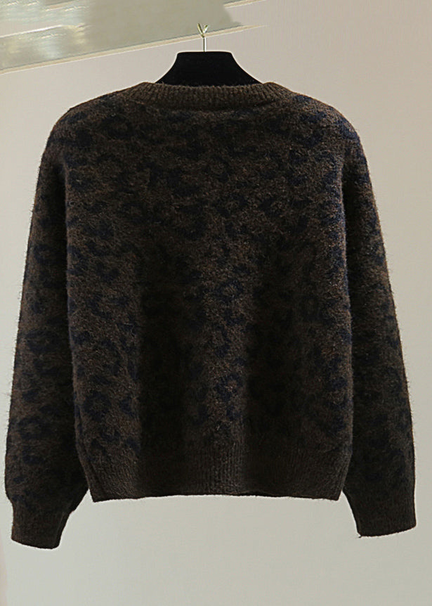 Gracefully Styled Sweater for Any Occasion