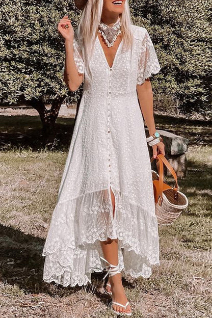 Beautifully Finished Dress in a Timeless Design