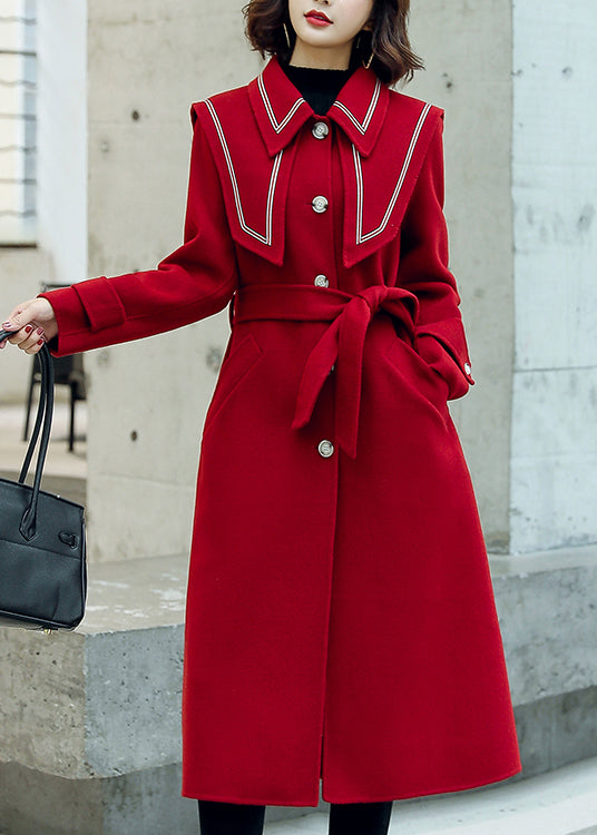 Beautifully Finished Coat in a Timeless Design