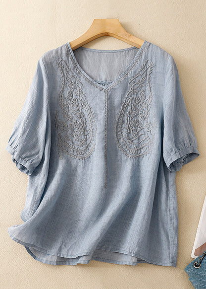 Well Tailored Shirt with a Graceful Silhouette