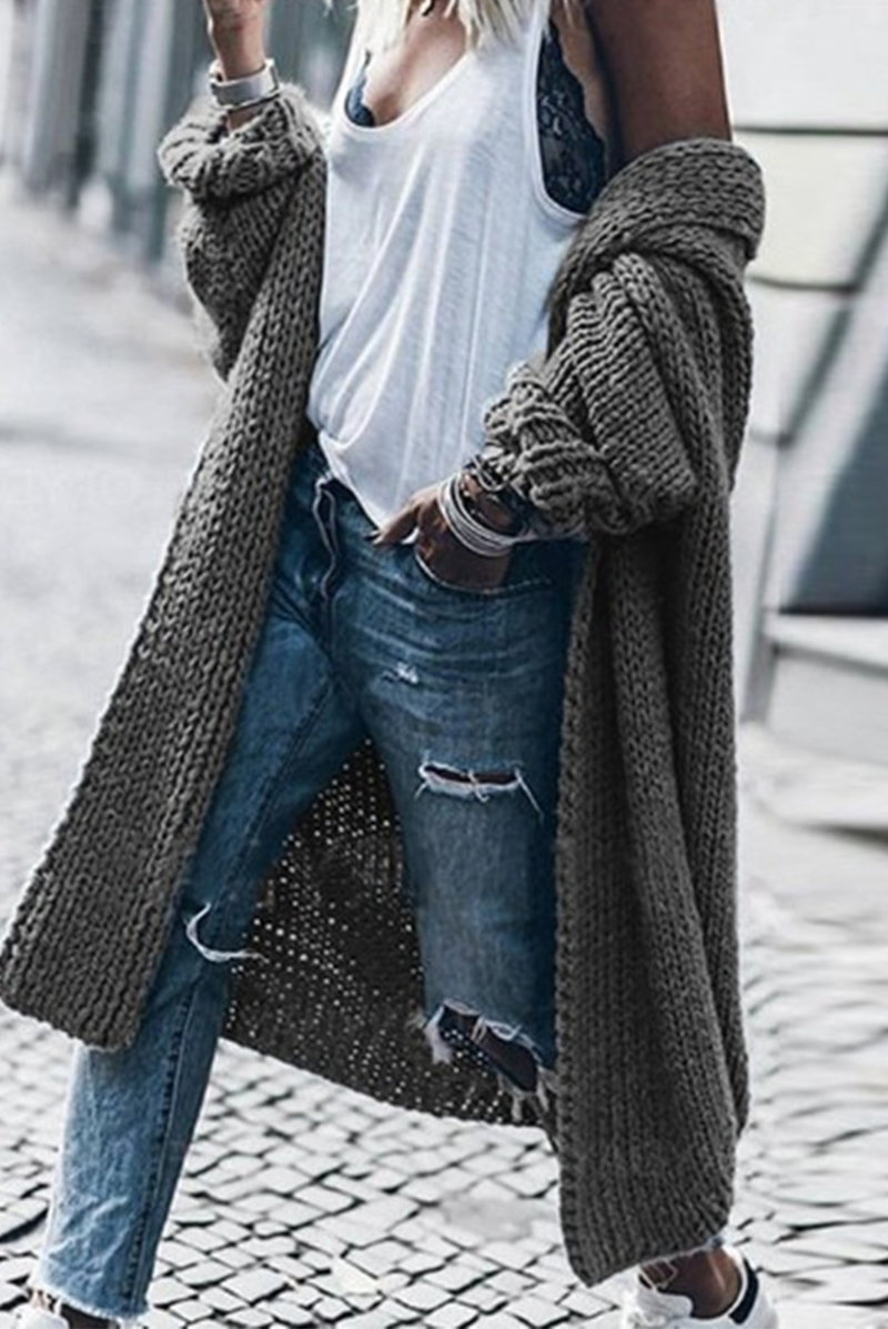 Classic Vintage Cardigan with a Flattering Fit