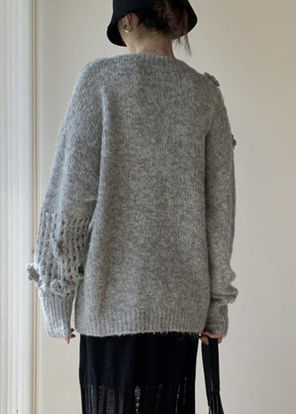 Effortlessly Elegant Sweater with a Timeless Design