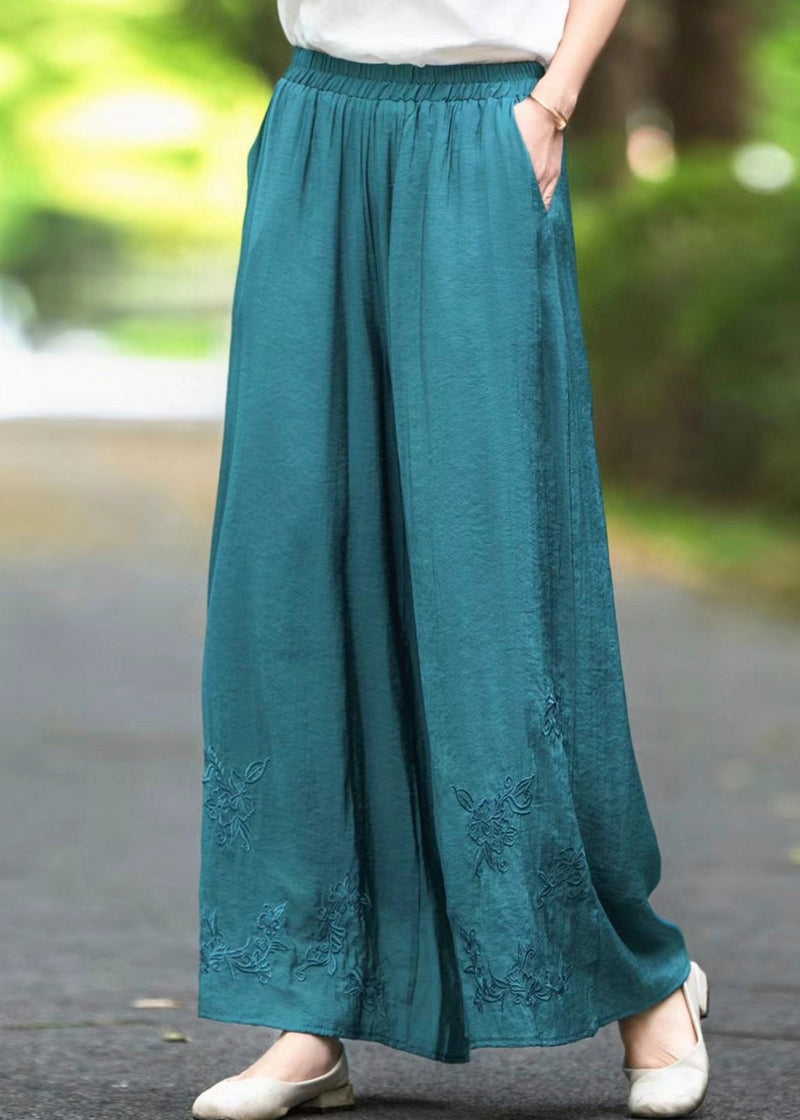 Classic Vintage Pants with a Flattering Fit