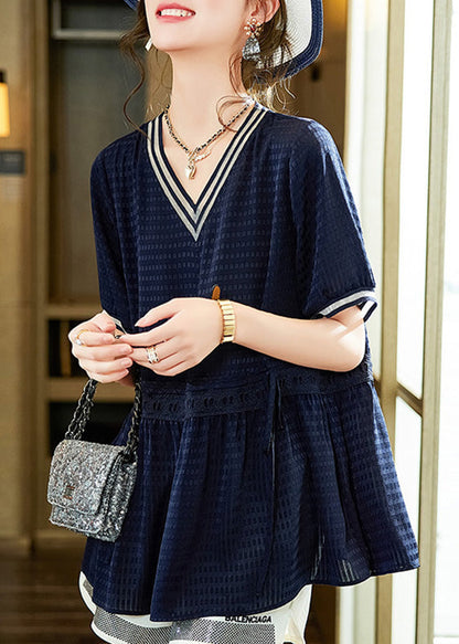 Effortlessly Elegant Top with a Timeless Design