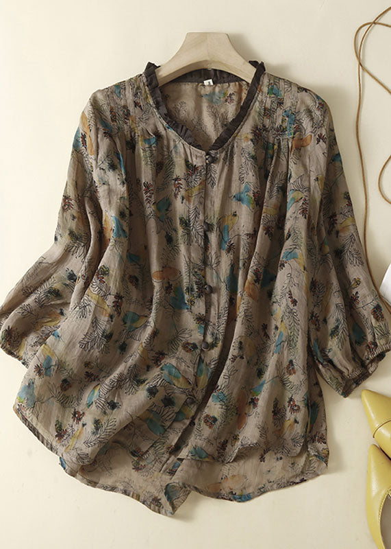 Effortlessly Elegant Top with a Timeless Design