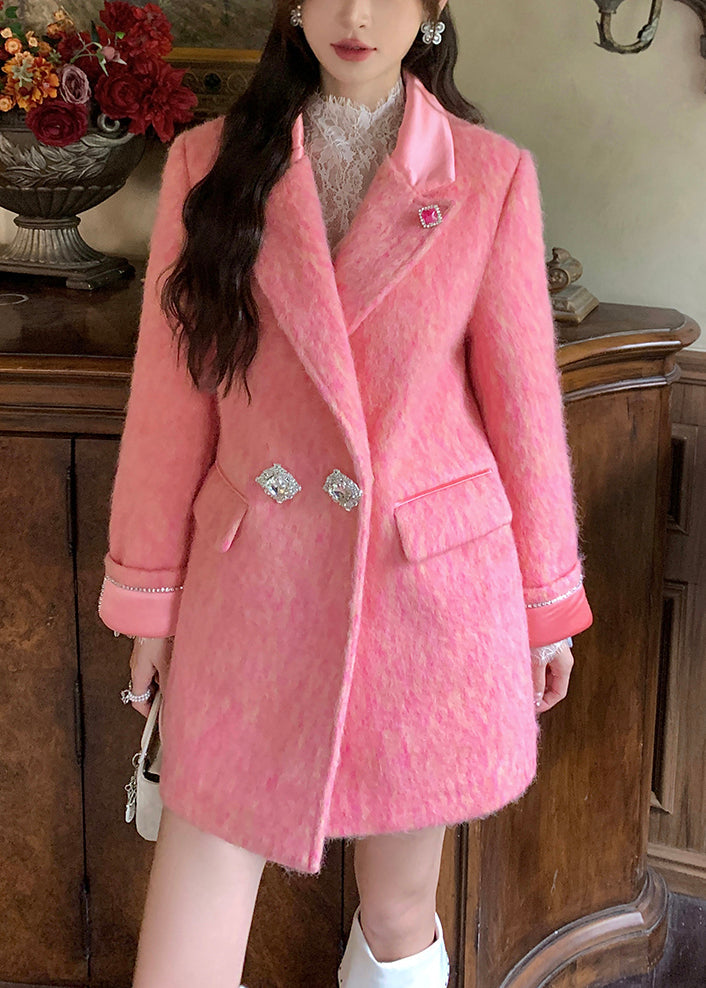 Elegantly Styled Coat for Everyday Wear