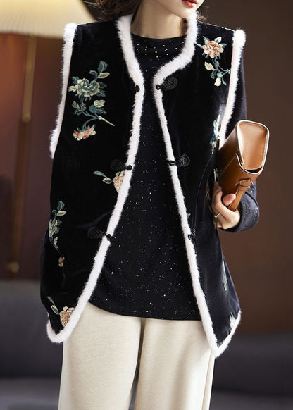 Gracefully Styled Coat for Any Occasion