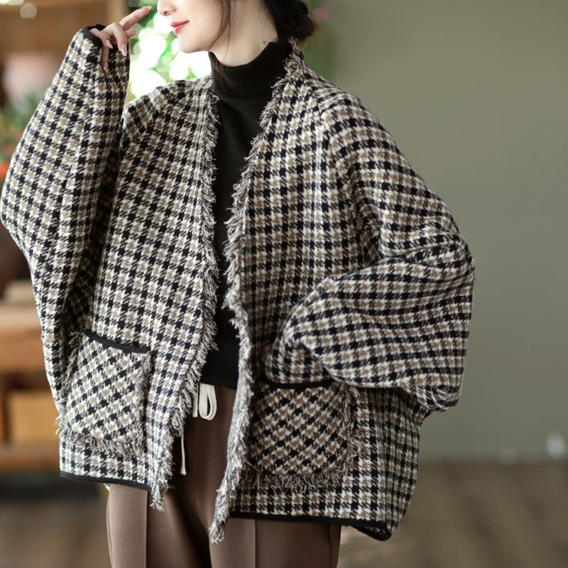 Elegantly Styled Coat for Everyday Wear