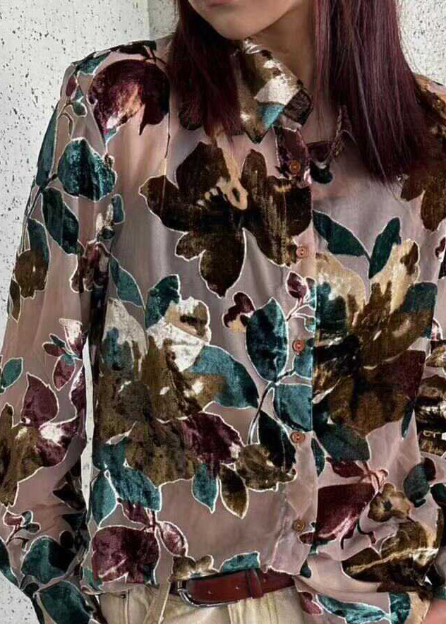 Well Tailored Shirt with a Graceful Silhouette