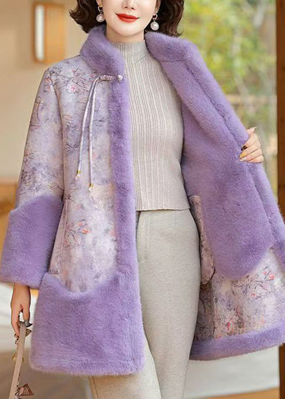 Effortlessly Elegant Coat with a Timeless Design