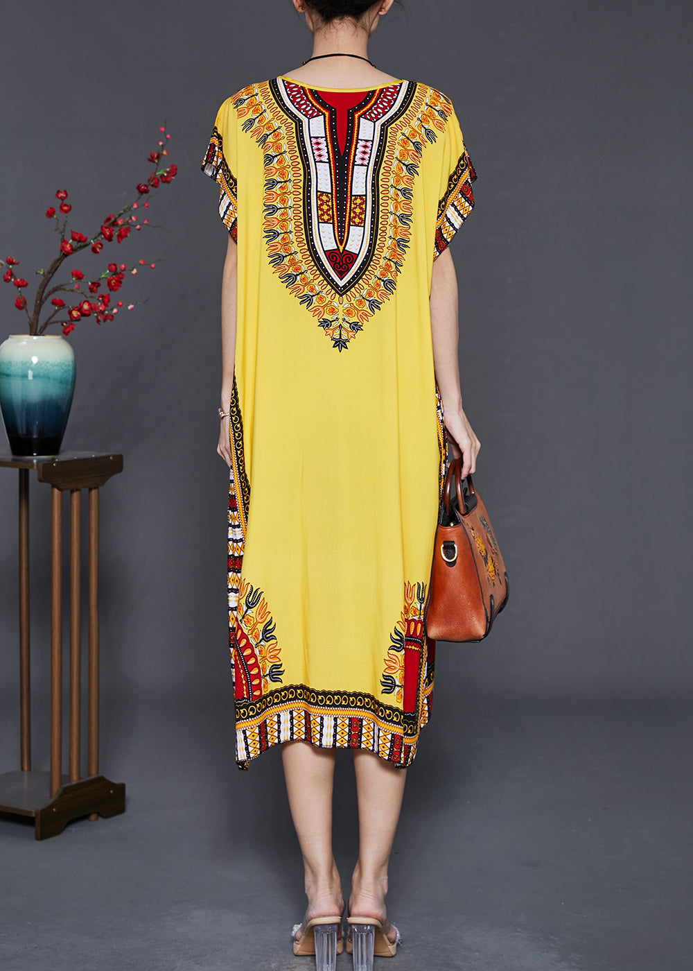 Classic Vintage Dress with a Flattering Fit