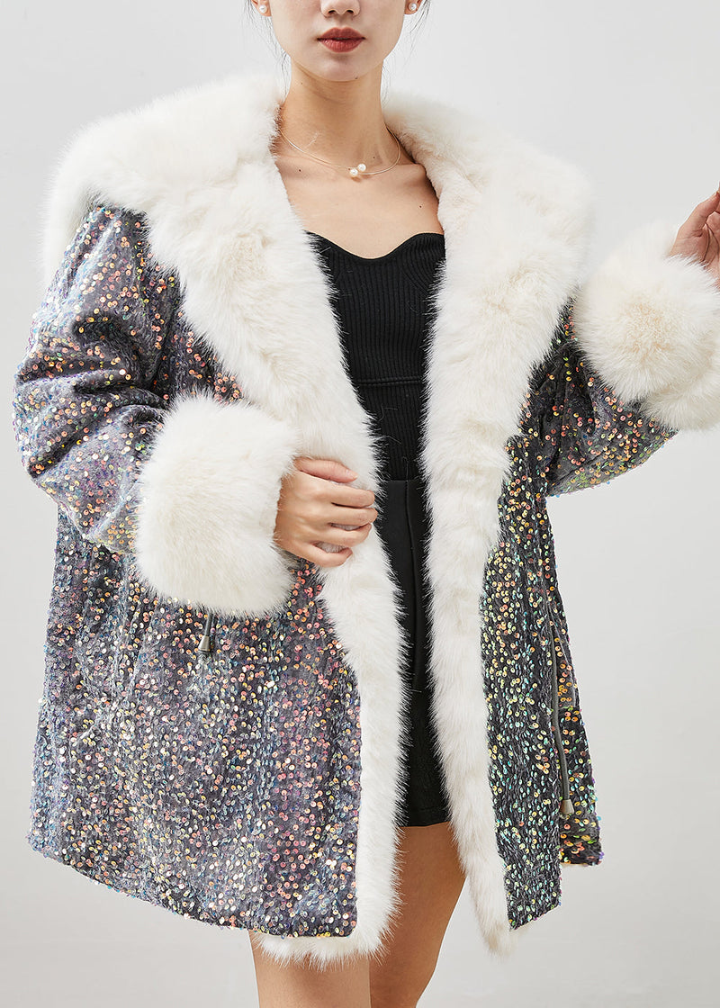 Effortlessly Elegant Coat with a Timeless Design