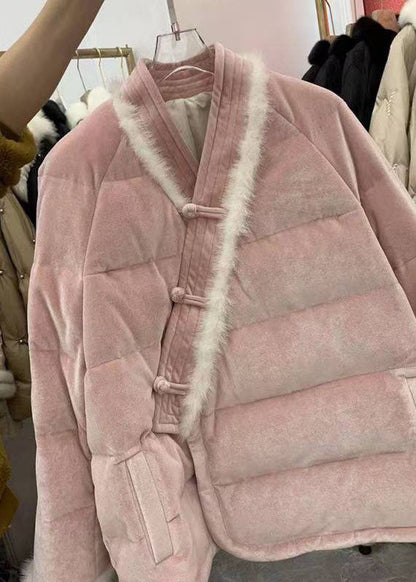 Effortlessly Elegant Coat with a Timeless Design