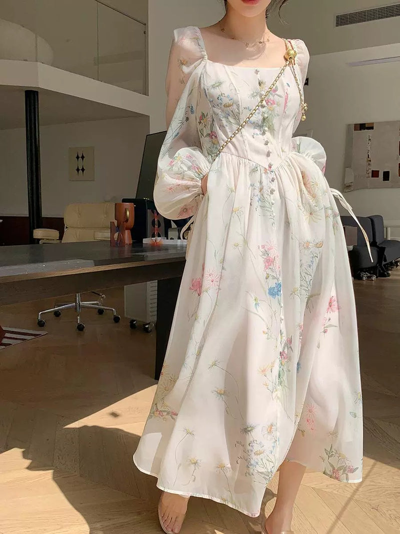 Classic Vintage & Enduringly Stylish Dress