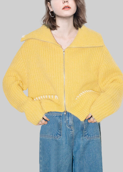 Effortlessly Elegant Cardigan with a Timeless Design