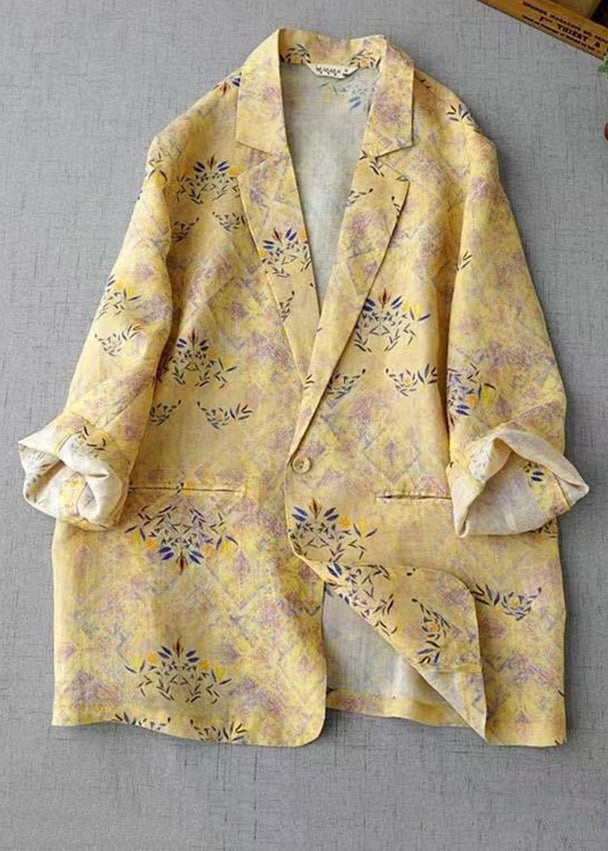 Classic Vintage Coat with a Flattering Fit