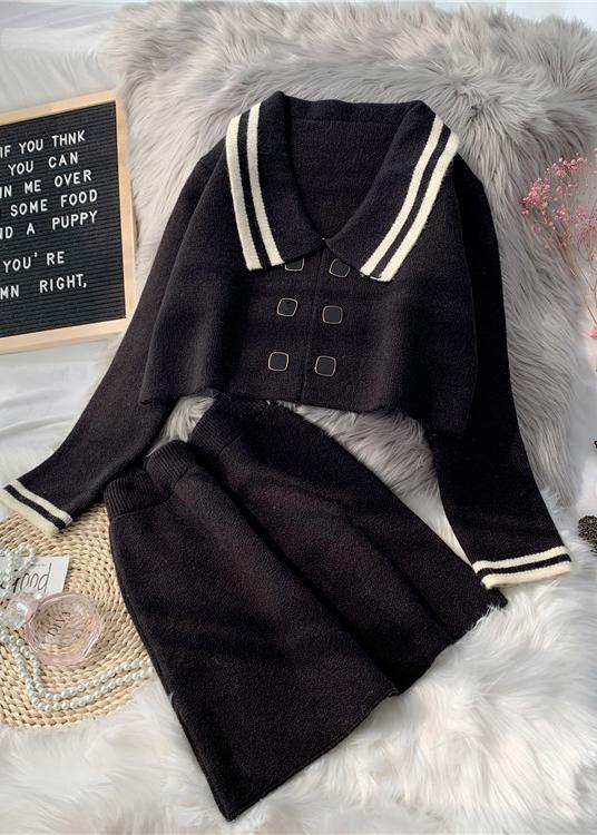 Effortlessly Elegant Sweater with a Timeless Design