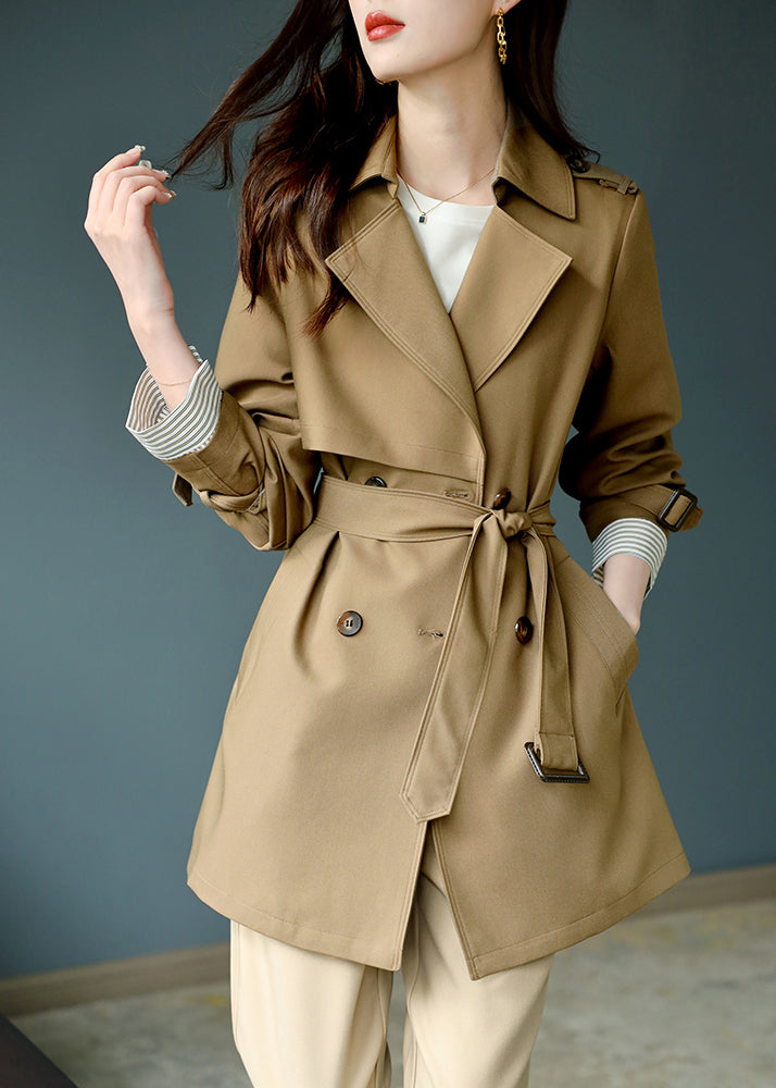 Effortlessly Elegant Coat with a Timeless Design