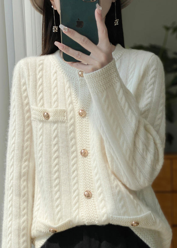 Classic Vintage Cardigan with a Flattering Fit