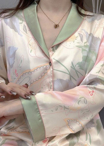 Finely Styled Garment with a Classic Vintage Look
