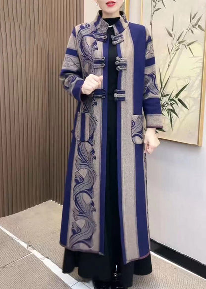 Effortlessly Elegant Coat with a Timeless Design