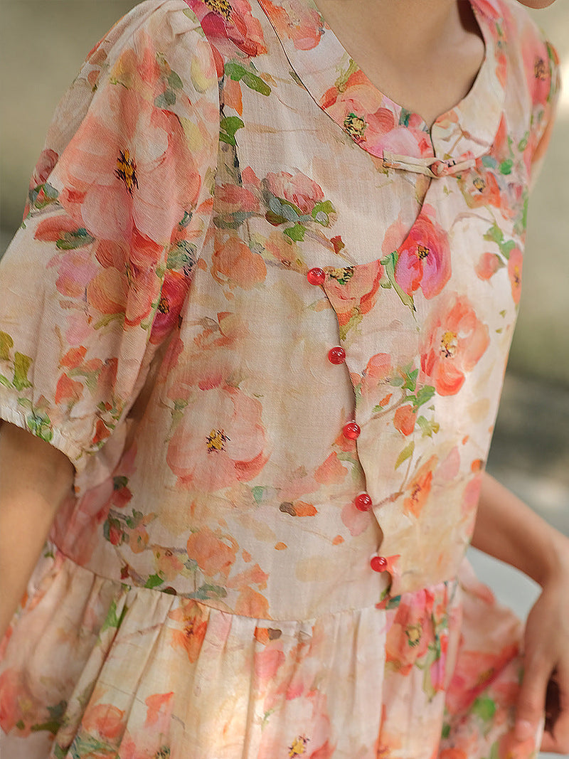 Beautifully Finished Dress in a Timeless Design