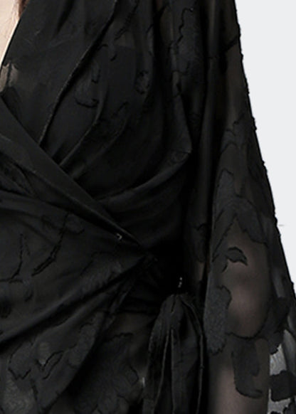 Classic Vintage Blouse with a Flattering Fit
