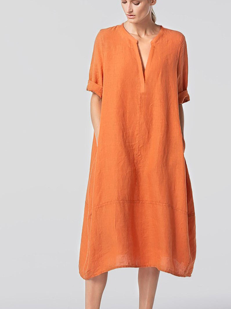 Beautifully Finished Dress in a Timeless Design