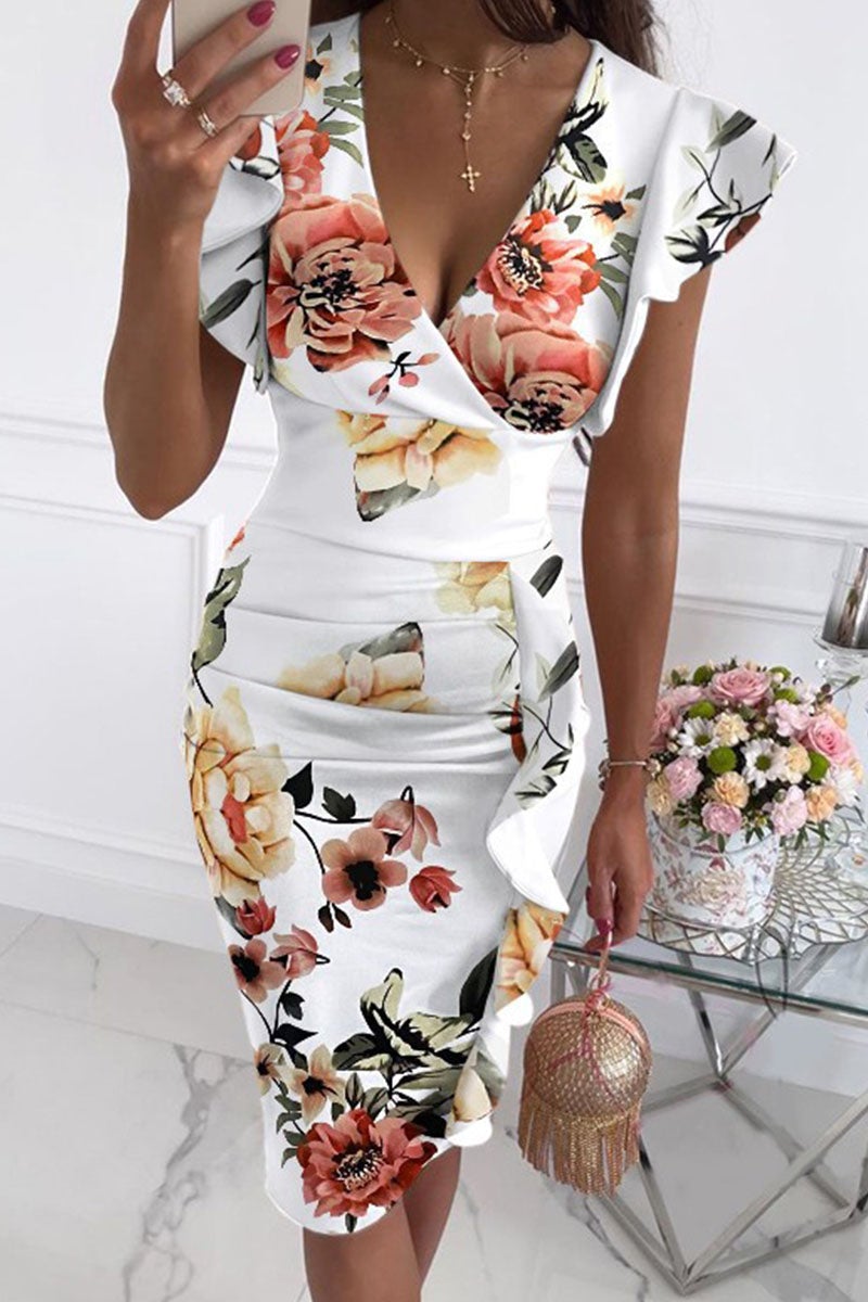 Gracefully Styled Dress for Any Occasion