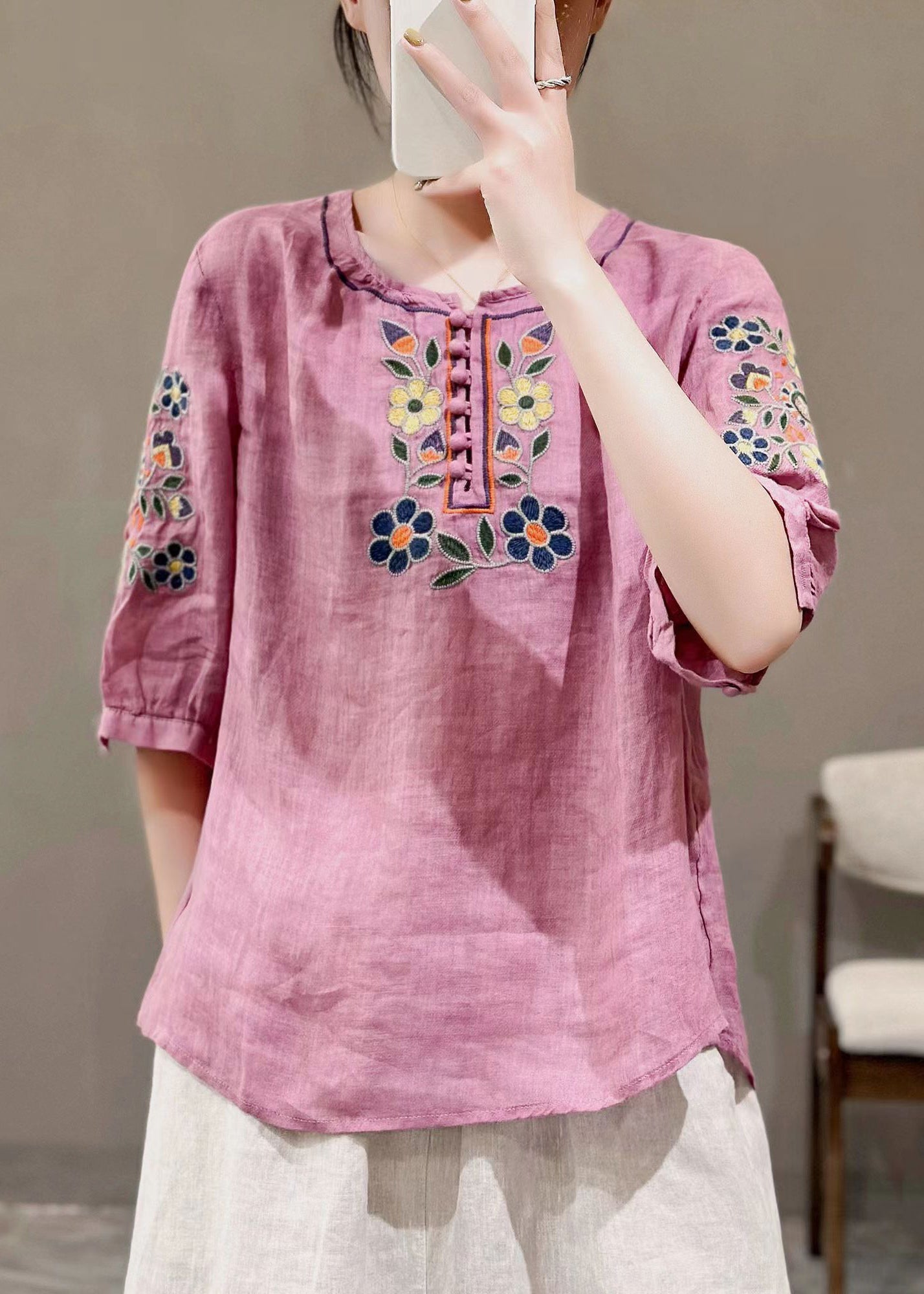 Well Tailored Shirt with a Graceful Silhouette