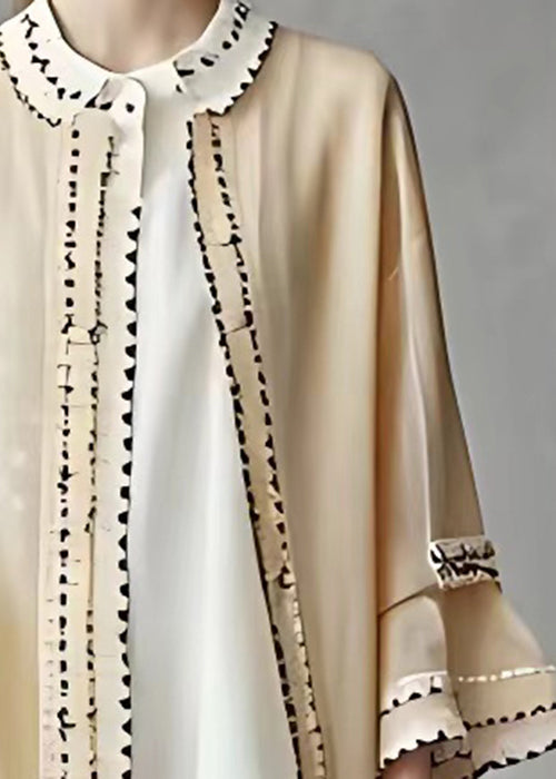 Beautifully Finished Coat in a Timeless Design