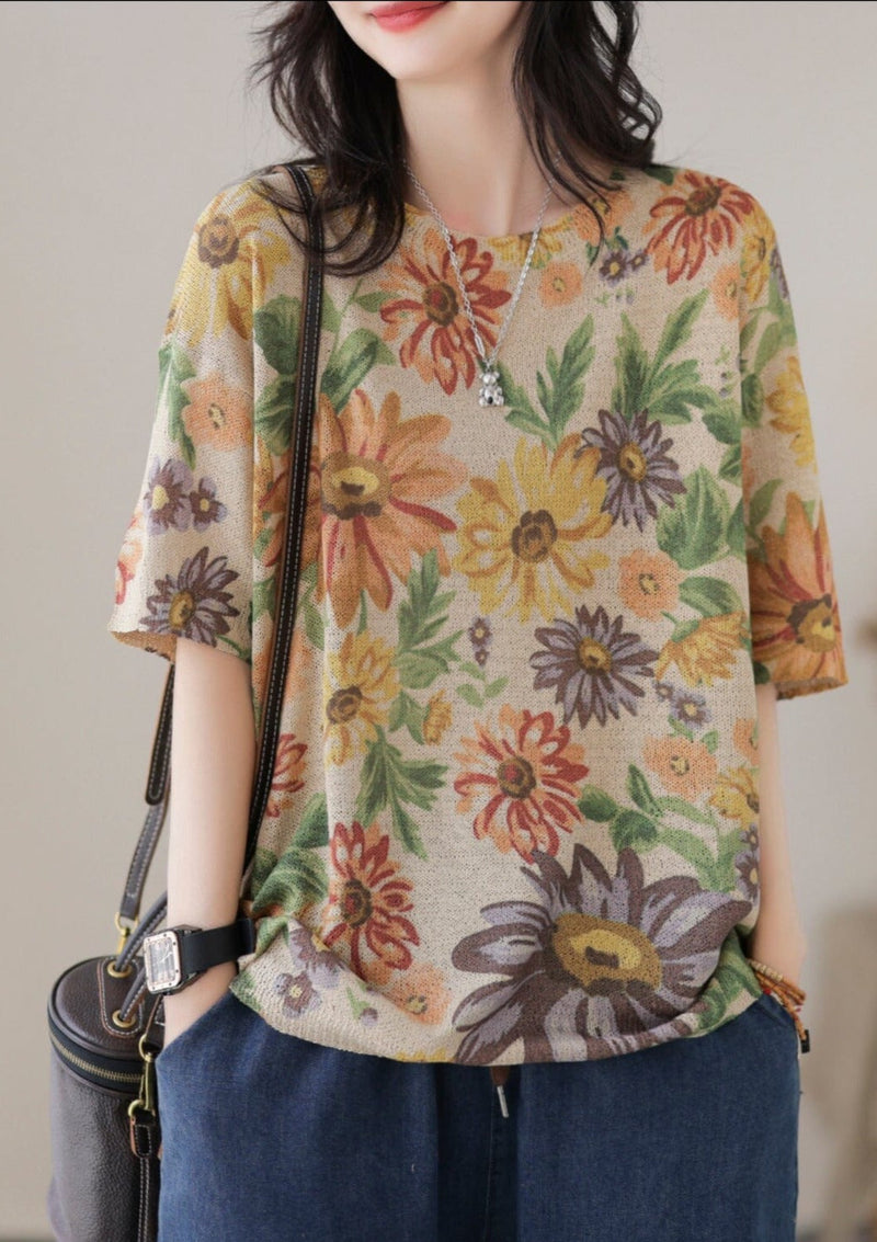 Well Tailored T-Shirt with a Graceful Silhouette