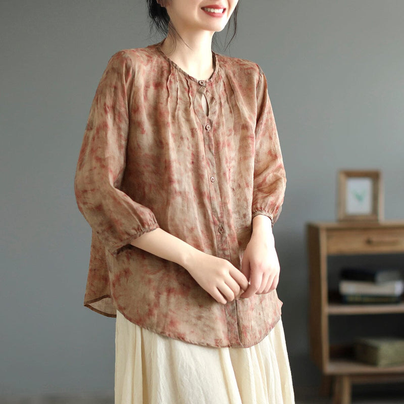 Effortlessly Elegant Blouse with a Timeless Design