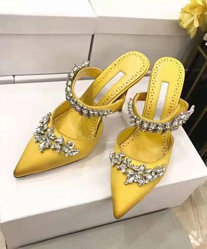 Graceful Orthopedic Sandals for Modern Look