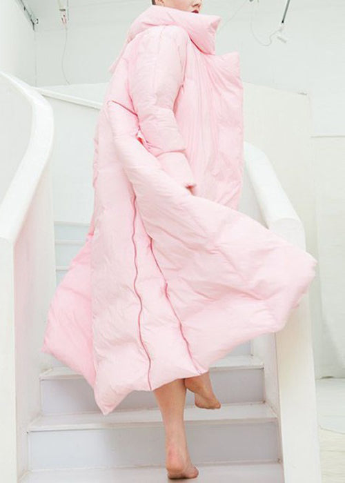 Well Tailored Coat with a Graceful Silhouette
