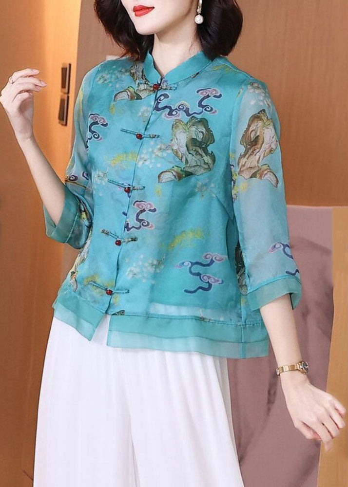 Sophisticated Top with a Clean Classic Look