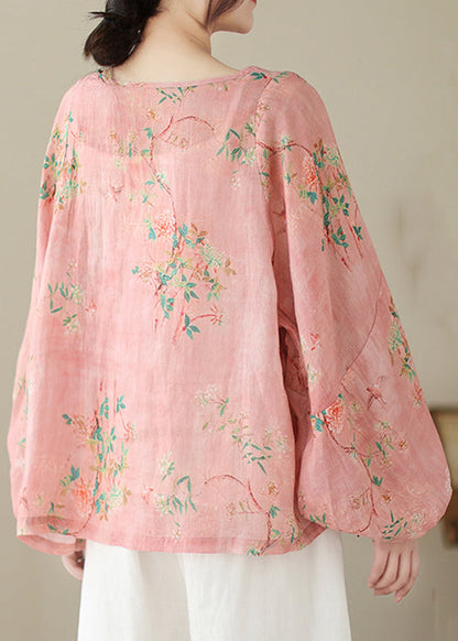 Well Tailored Top with a Graceful Silhouette