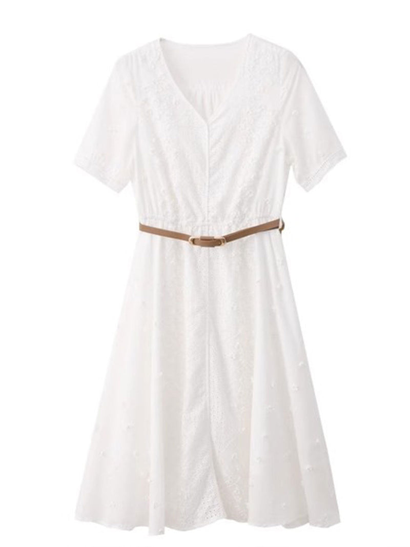 Beautifully Crafted Dress in a Classic Style