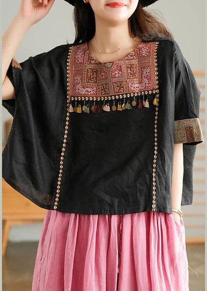 Effortlessly Elegant T-Shirt with a Timeless Design