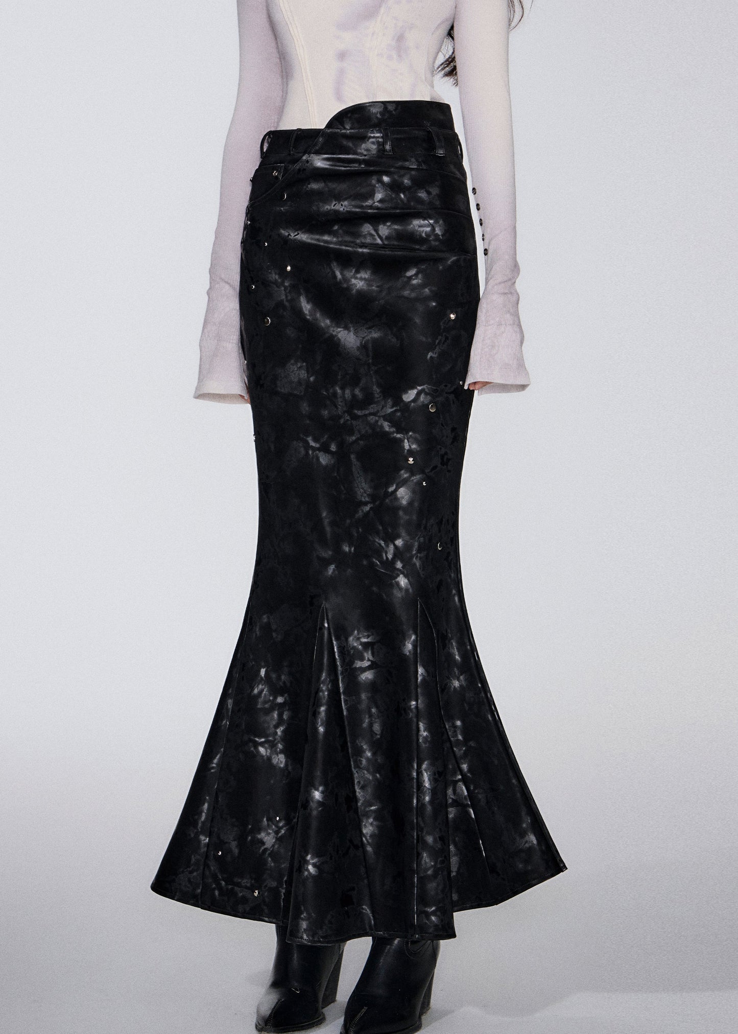 Polished Garment with an Effortless Classic Look