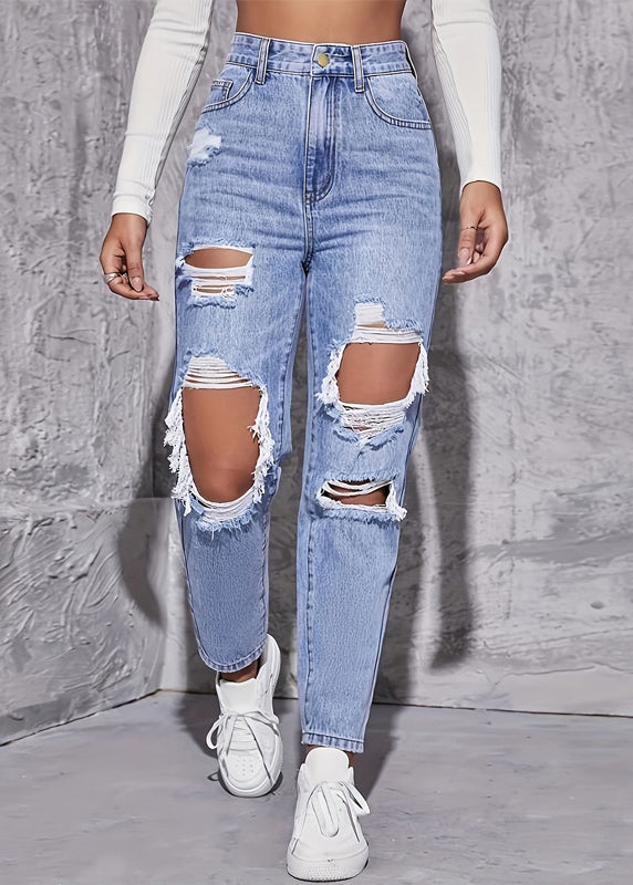 Well Tailored Pants with a Graceful Silhouette