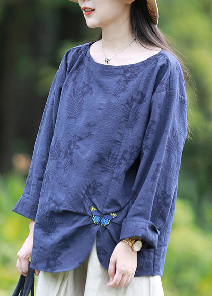 Sophisticated Blouse with a Clean Classic Look